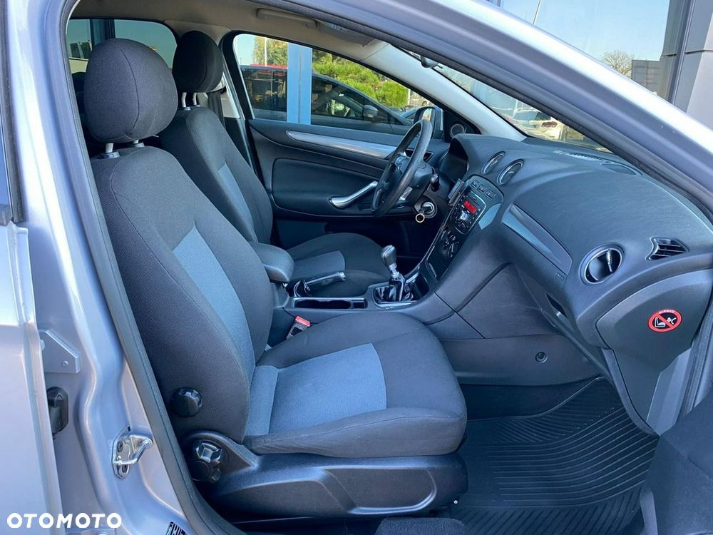Ford Mondeo - 14