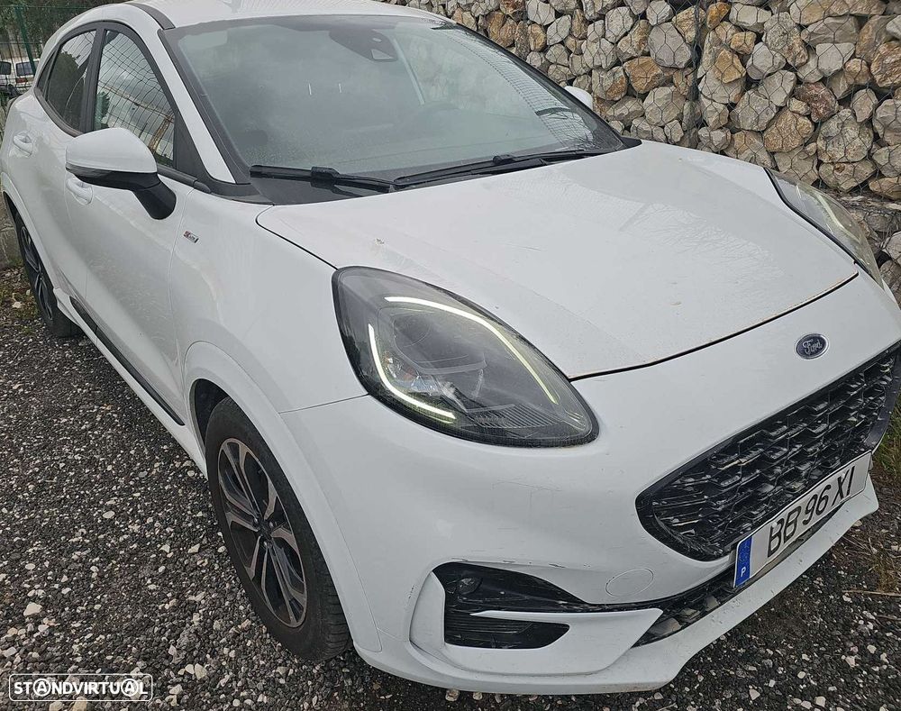 Ford Puma 1.0 EcoBoost MHEV ST-Line X Vivid Ruby Edition - 2