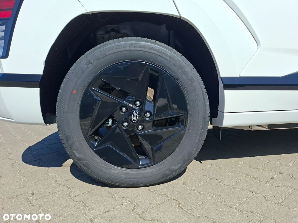 Hyundai Kona 65kWh Executive - 18