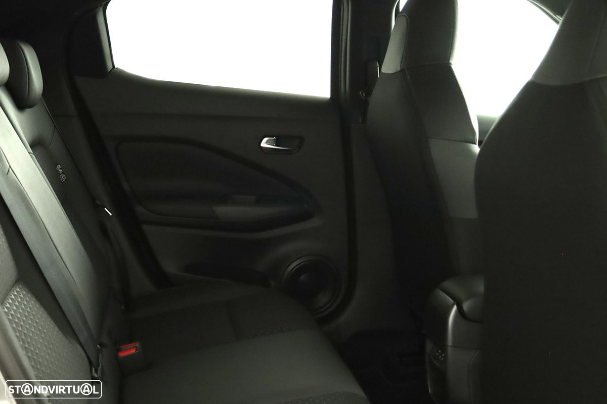 Nissan Juke 1.0 DIG-T N-Connecta - 22