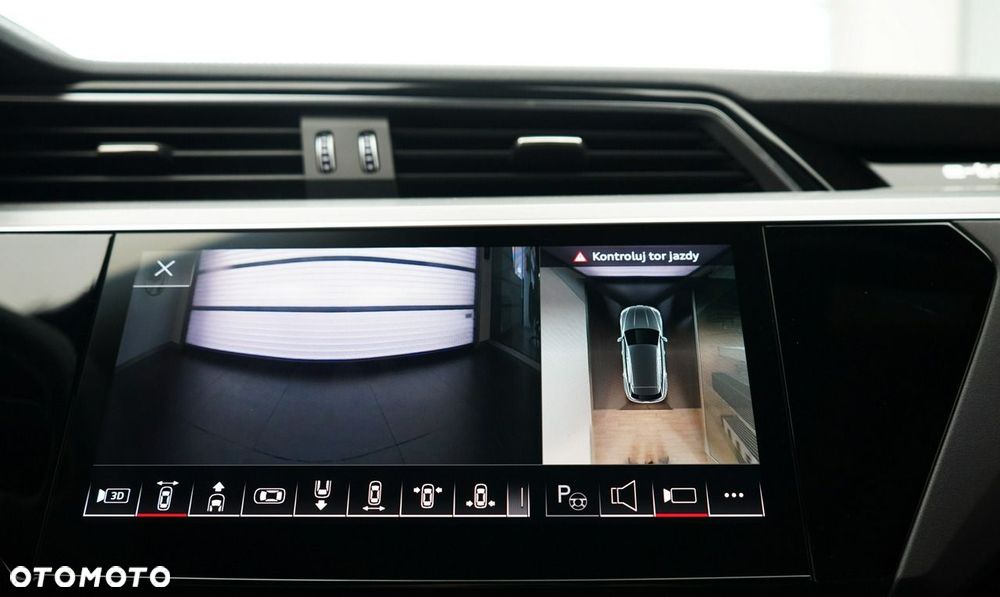 Audi Q8 e-tron - 41