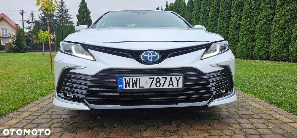 Toyota Camry 2024 photo 2