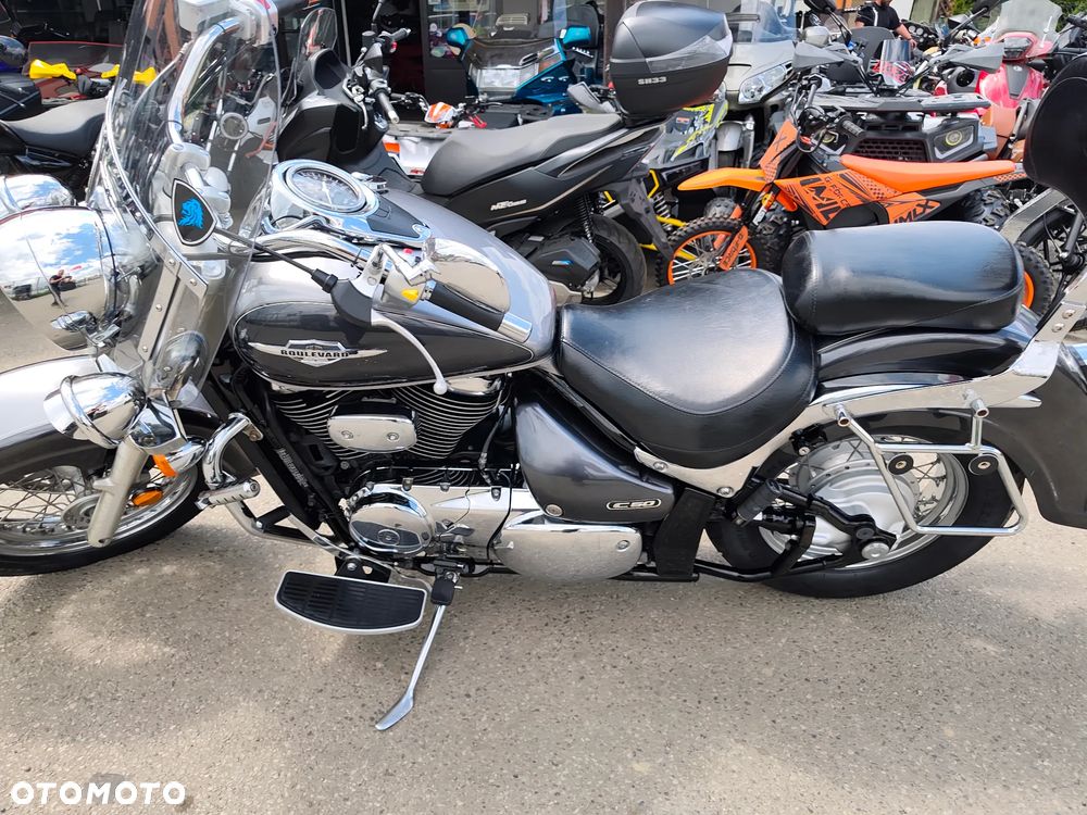 Suzuki VL 800 Volusia - Boulevard C50 - 5