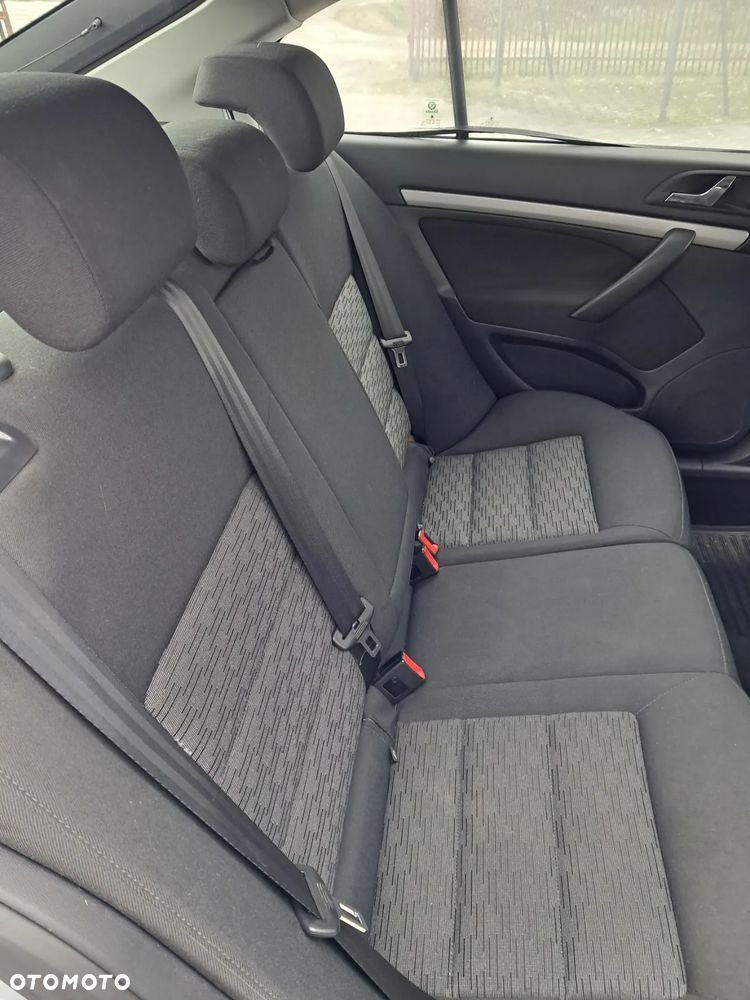 Skoda Octavia 1.6 TDI Classic - 8