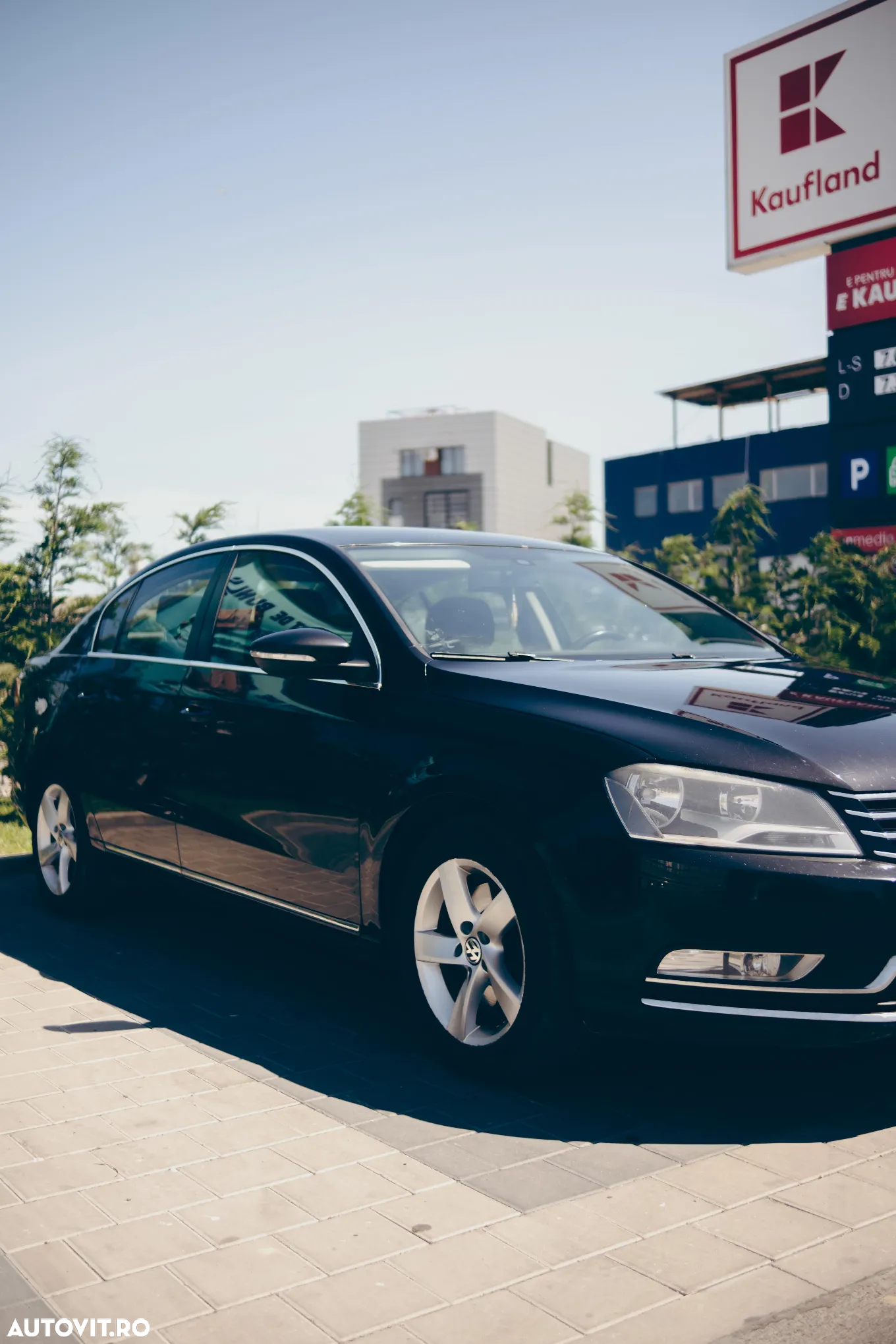 Volkswagen Passat Variant 2.0 Blue TDI DSG SCR Comfortline - 3