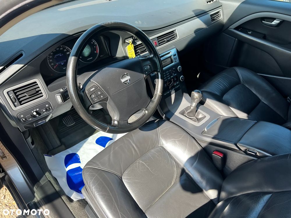 Volvo V70 2.0 Kinetic - 5