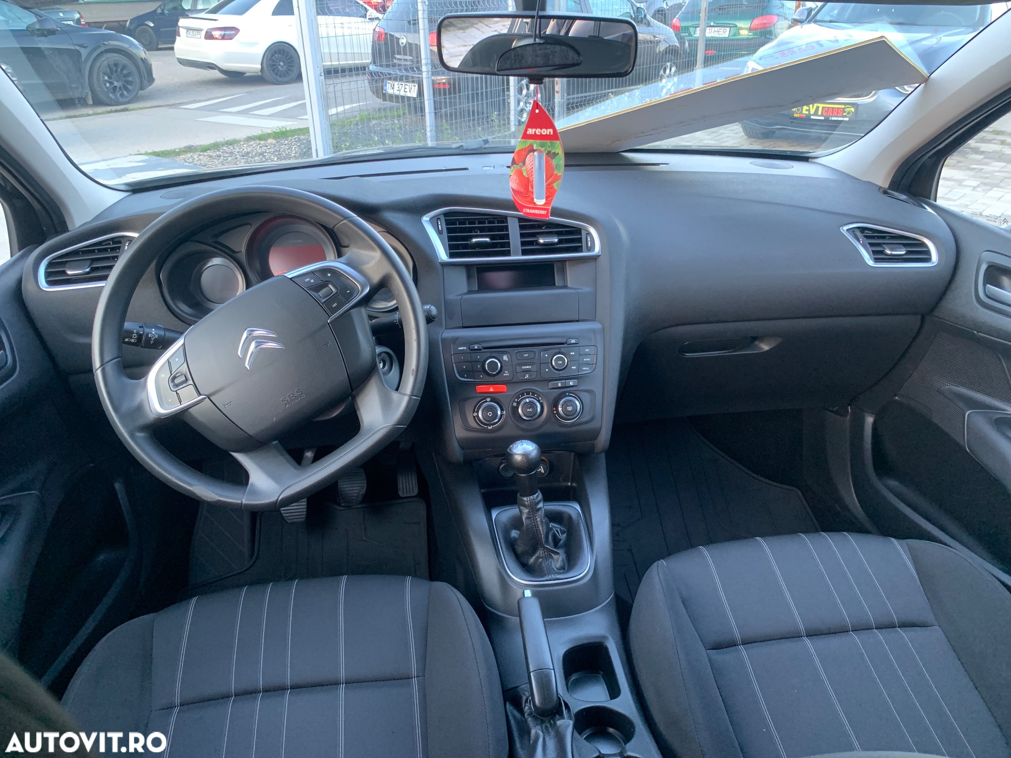 Citroën C4 1.4 VTi Live - 5