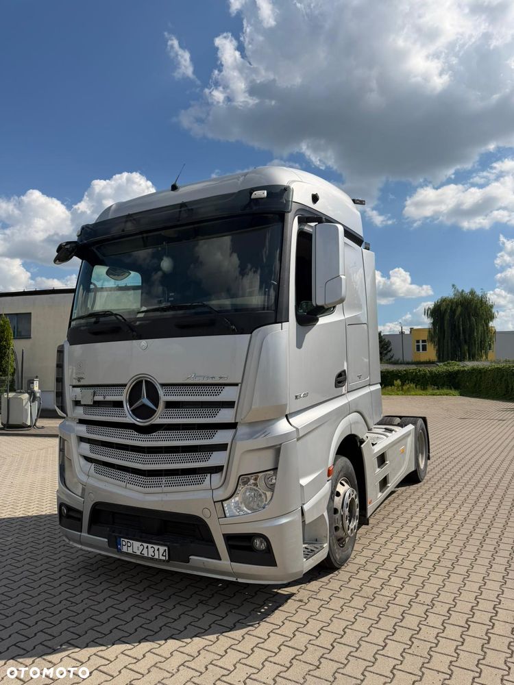 Mercedes-Benz Actros - 5