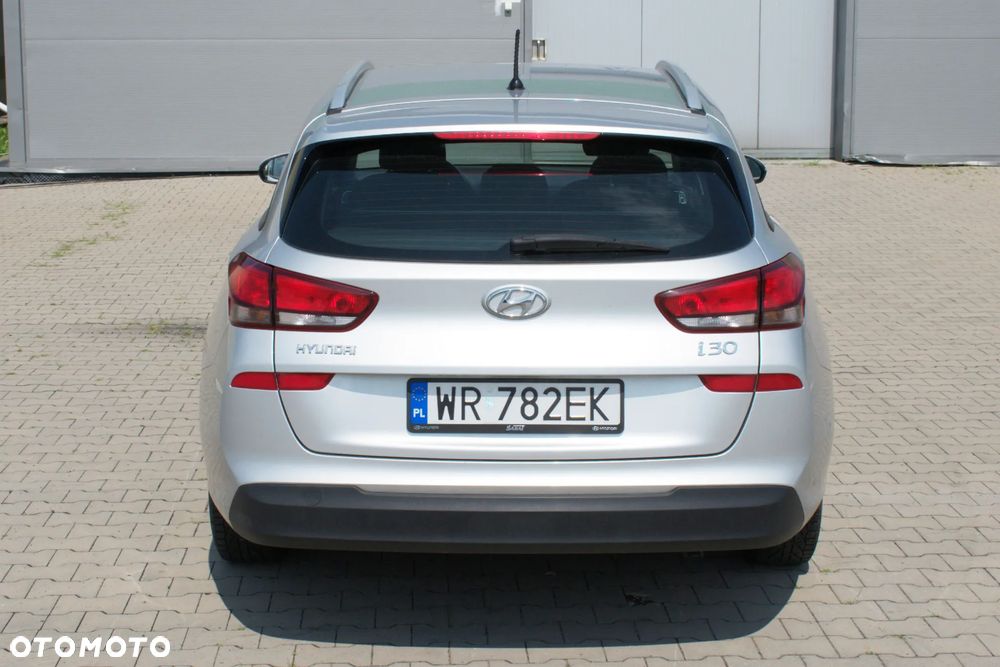 Hyundai i30 1.4 Comfort - 5