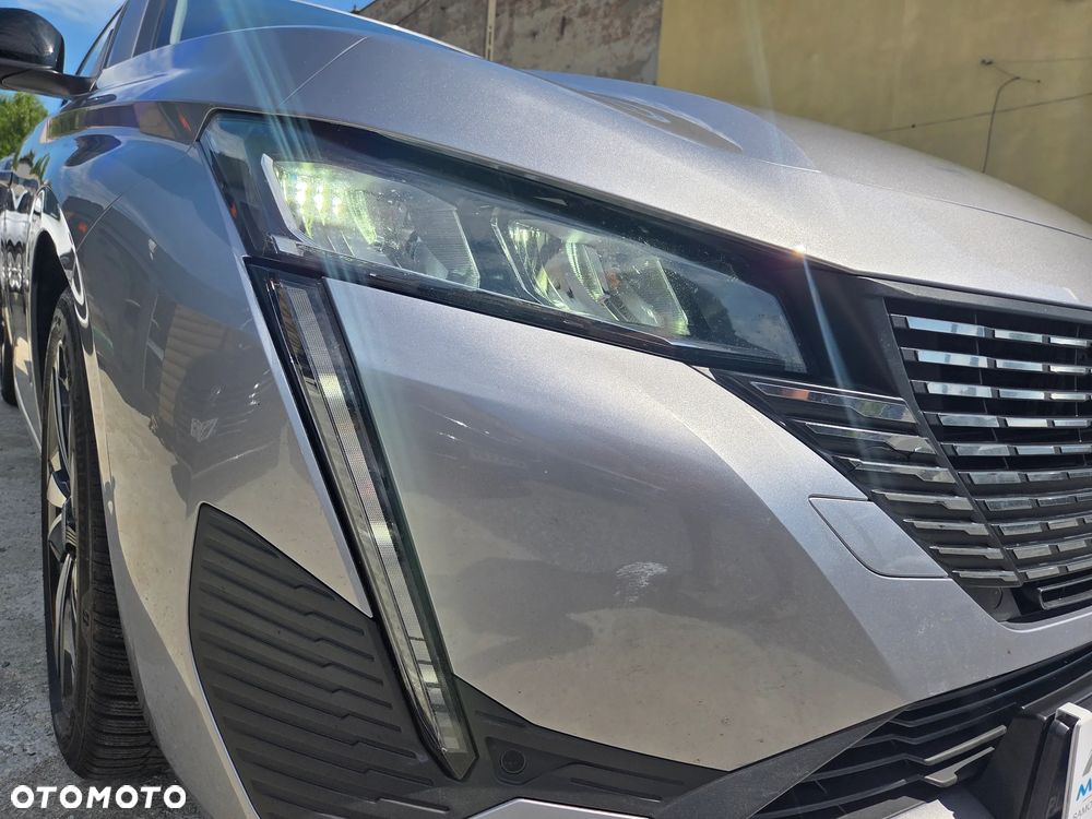Peugeot 308 1.2 PureTech Allure S&S EAT8 - 31