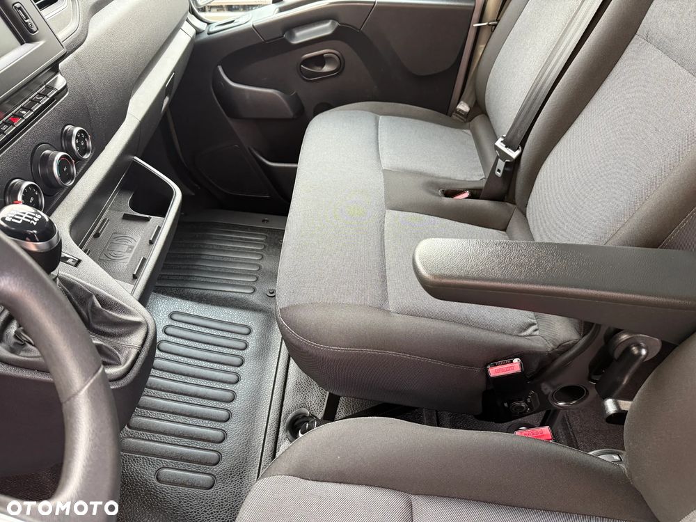 Renault Master Brygadówka Doka L2H2 - 15