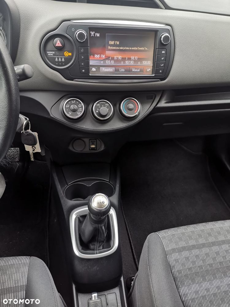 Toyota Yaris 1.0 VVT-i Sol - 12