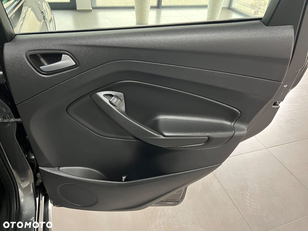 Ford Kuga 2.0 TDCi AWD ST-Line - 35