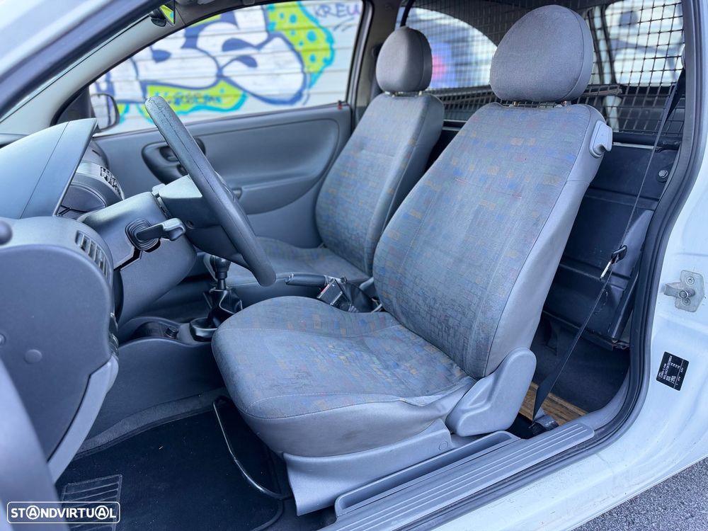 Opel Corsa VAN 1.7 DTi - 9