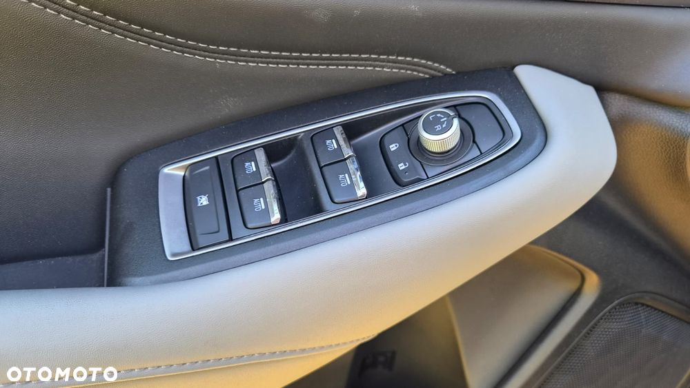 Subaru Outback 2.5i Lineartronic Platinum - 14