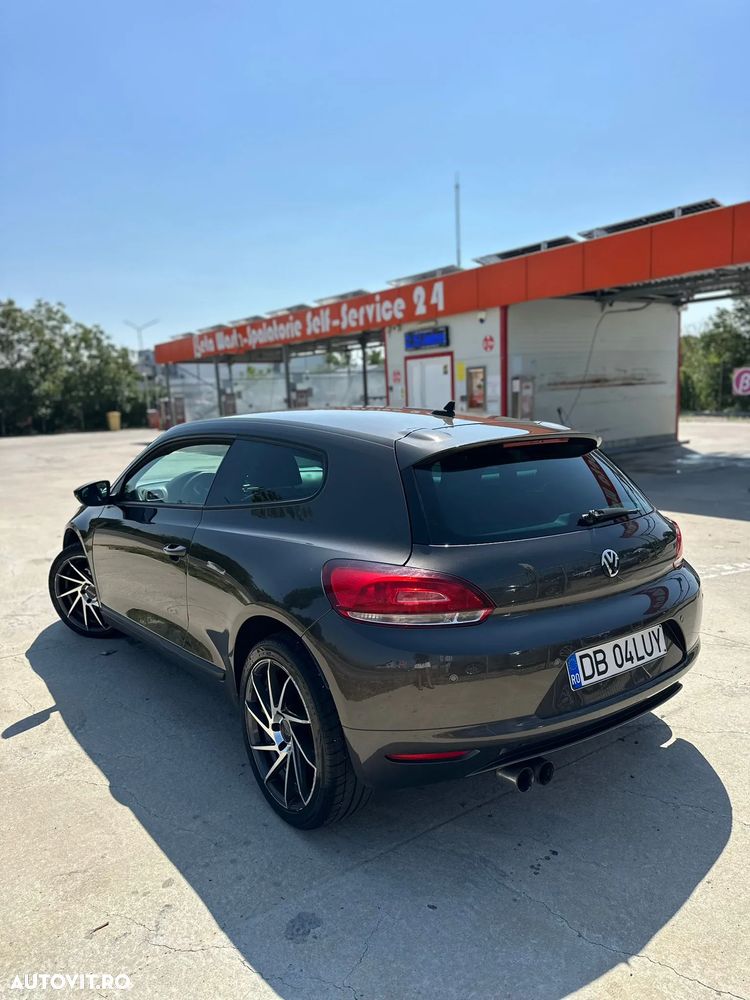 Volkswagen Scirocco 2.0 TDI - 10