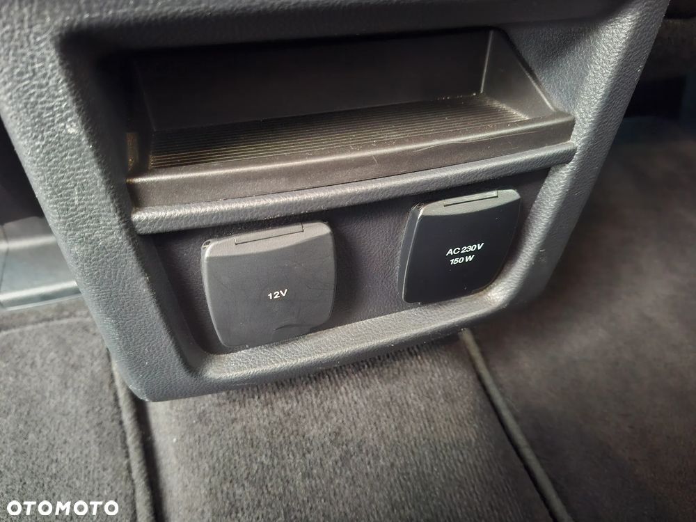 Ford S-Max 2.0 EcoBlue Titanium - 11