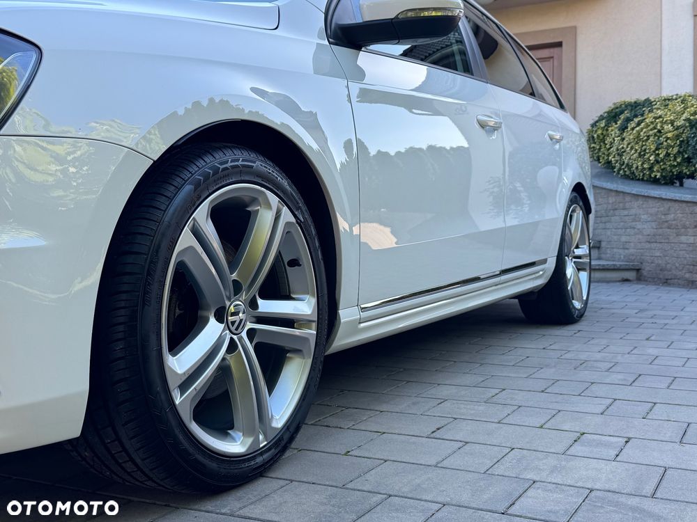 Volkswagen Passat 2.0 TDI Highline R-Style DSG - 16