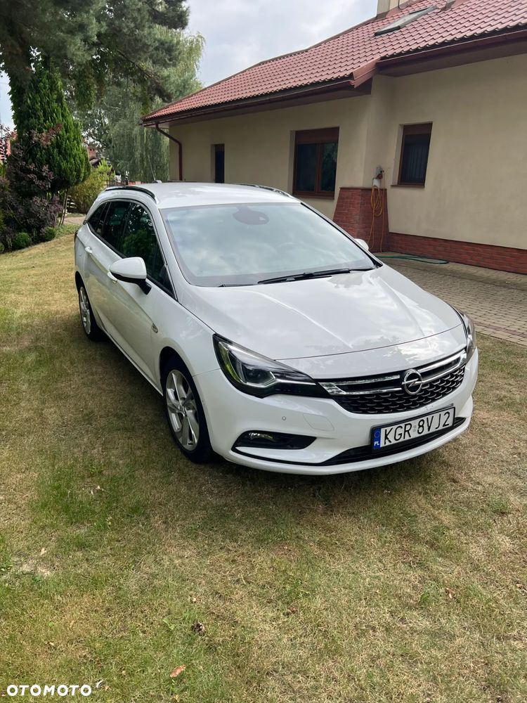 Opel Astra 1.6 D (CDTI) Start/Stop Business - 2