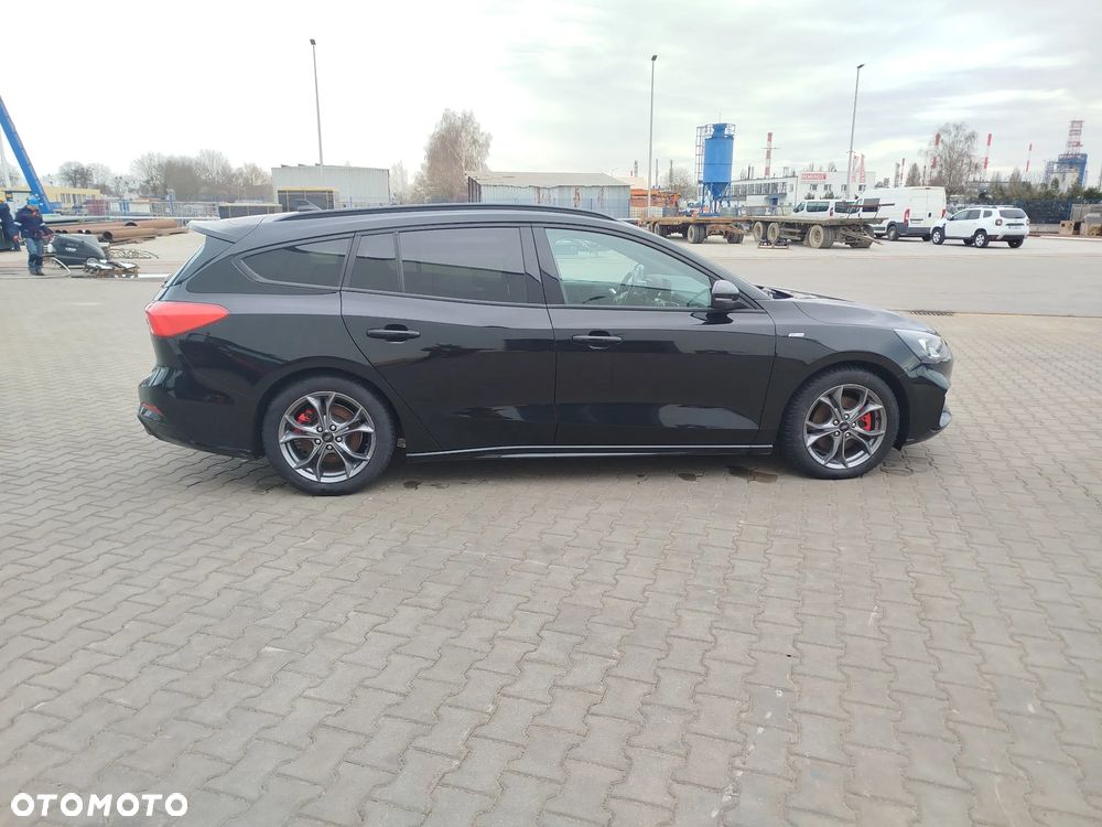 Ford Focus 1.5 EcoBoost ST-Line - 6