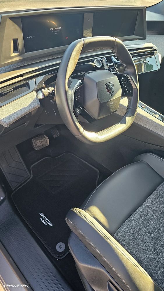 Peugeot 5008 Hybrid 145 e-DSC6 Allure - 33