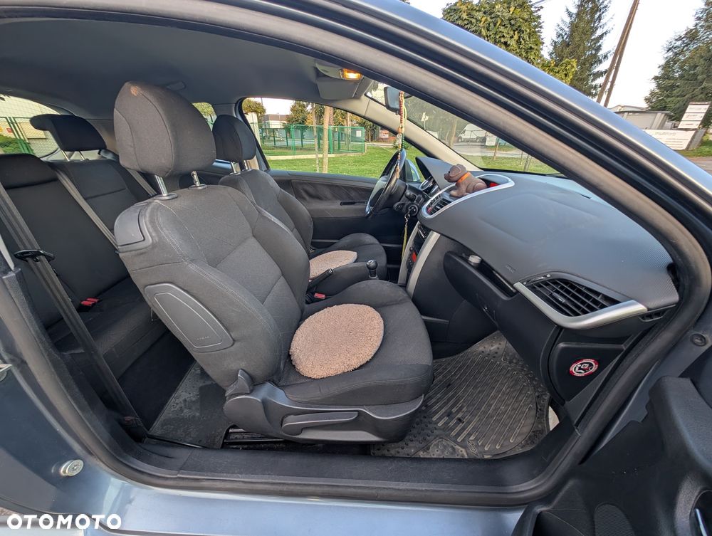 Peugeot 207 - 19