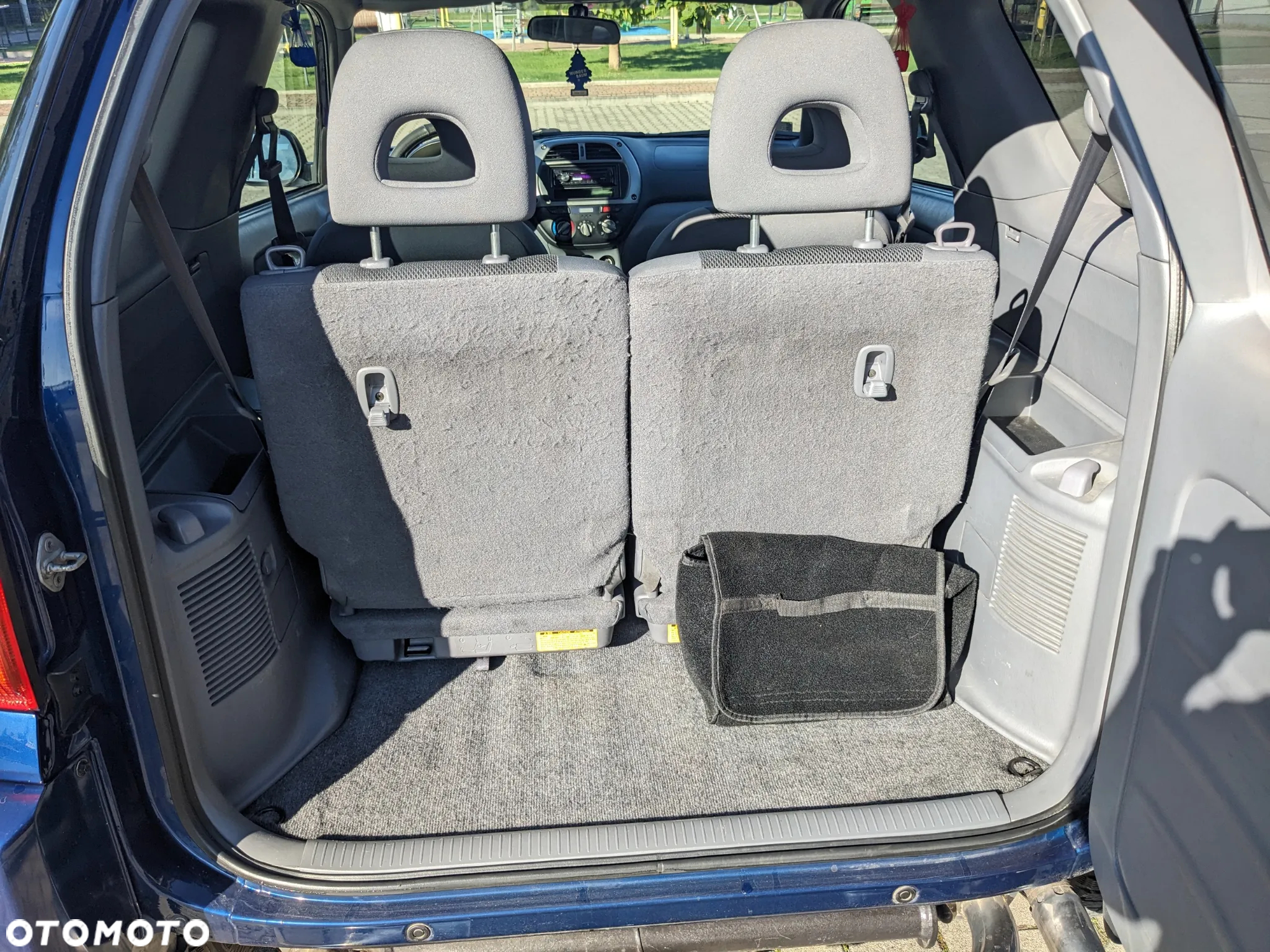 Toyota RAV4 D-4D 4x4 - 16