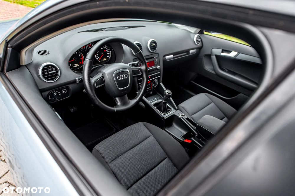 Audi A3 Sportback 1.6 Ambition - 21