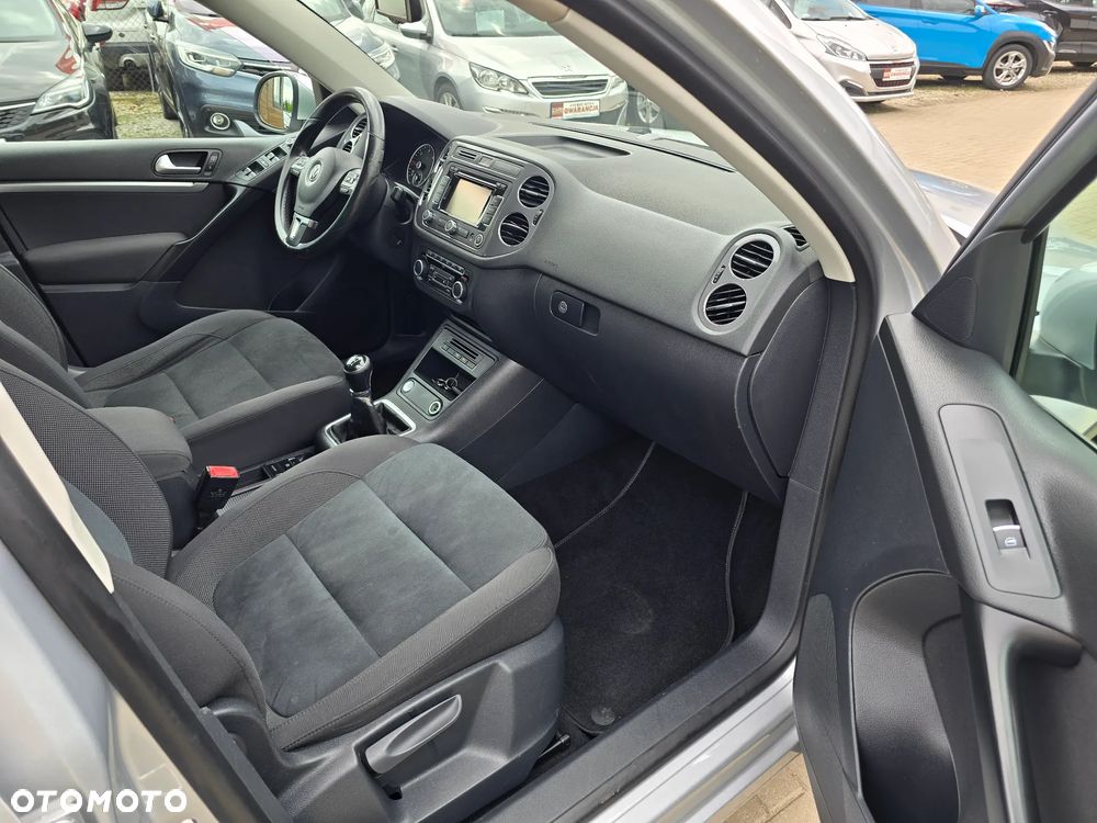 Volkswagen Tiguan - 11