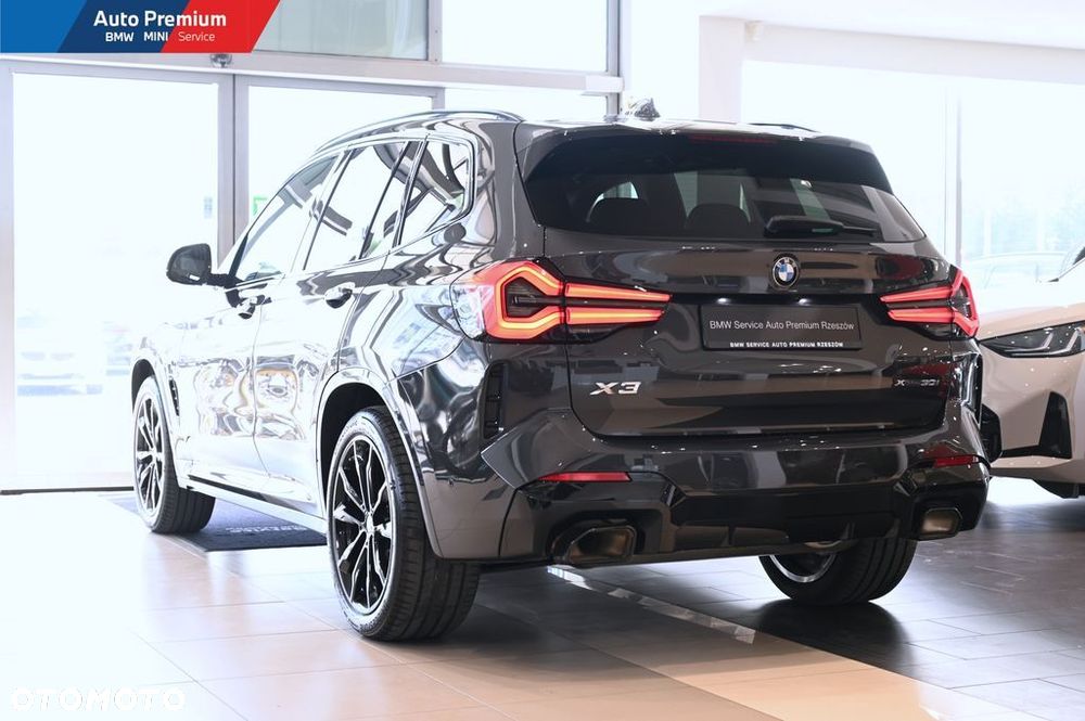 BMW X3 xDrive30i mHEV - 18