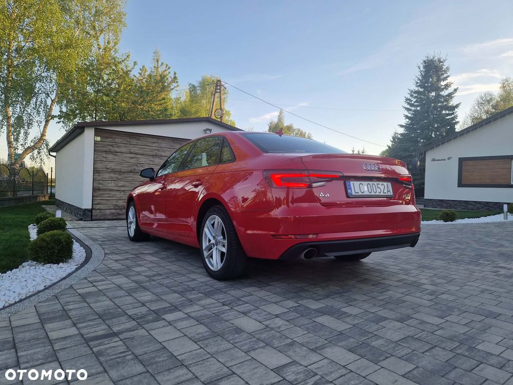 Audi A4 Limousine 2.0 TFSI ultra S tronic - 4