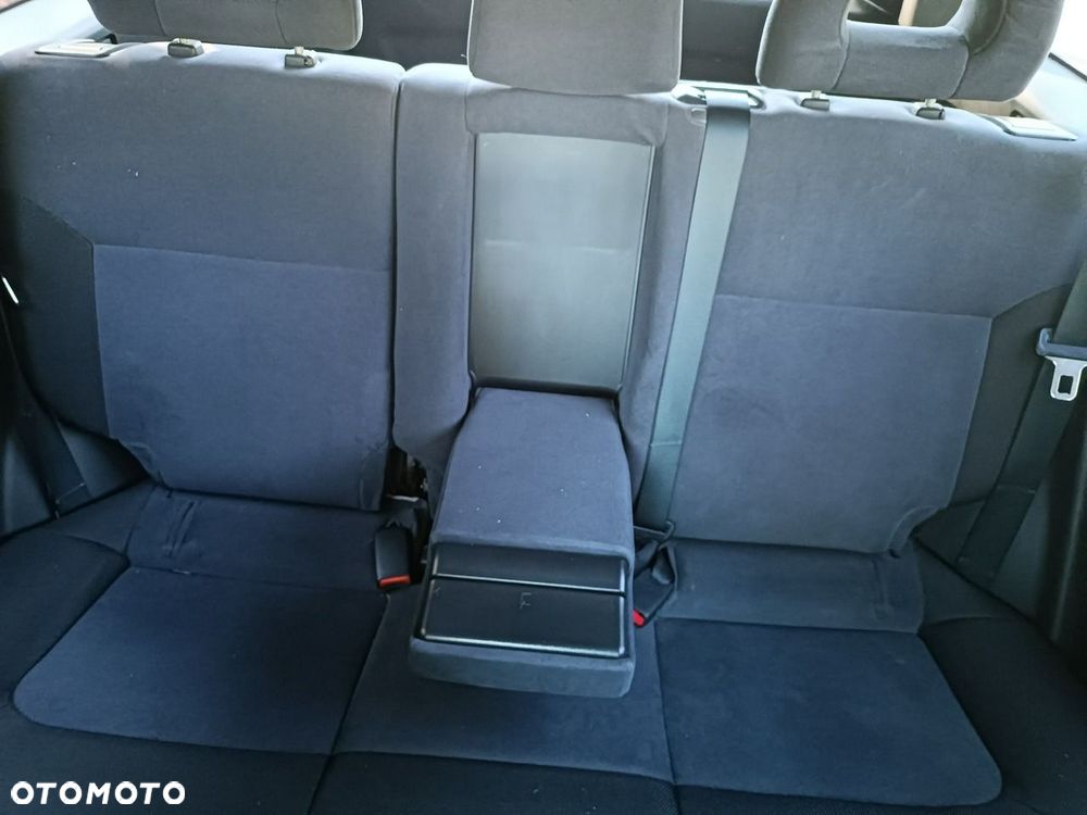 Mitsubishi Outlander - 15