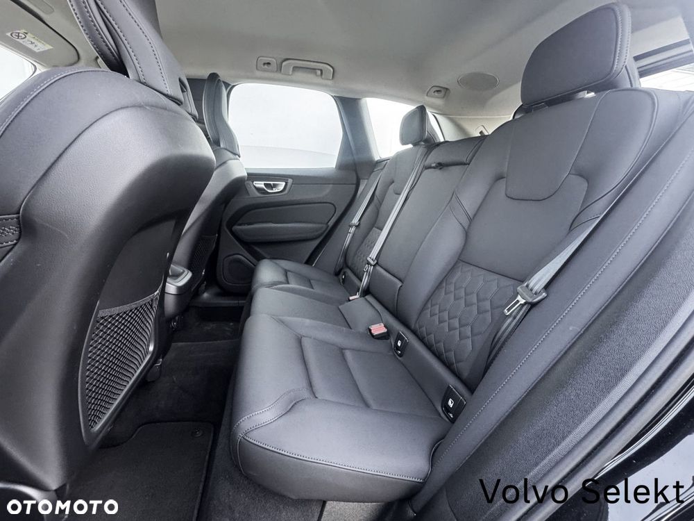 Volvo XC 60 - 32