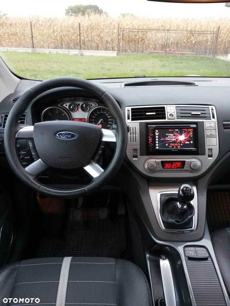 Ford Kuga - 5