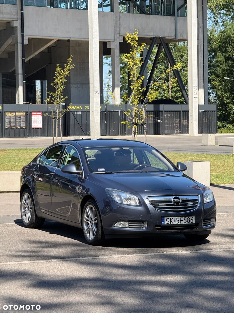 Opel Insignia 1.8 Cosmo - 1