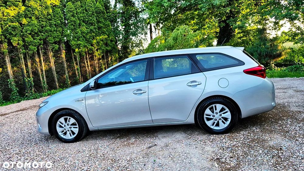 Toyota Auris 1.8 HSD Luna - 21