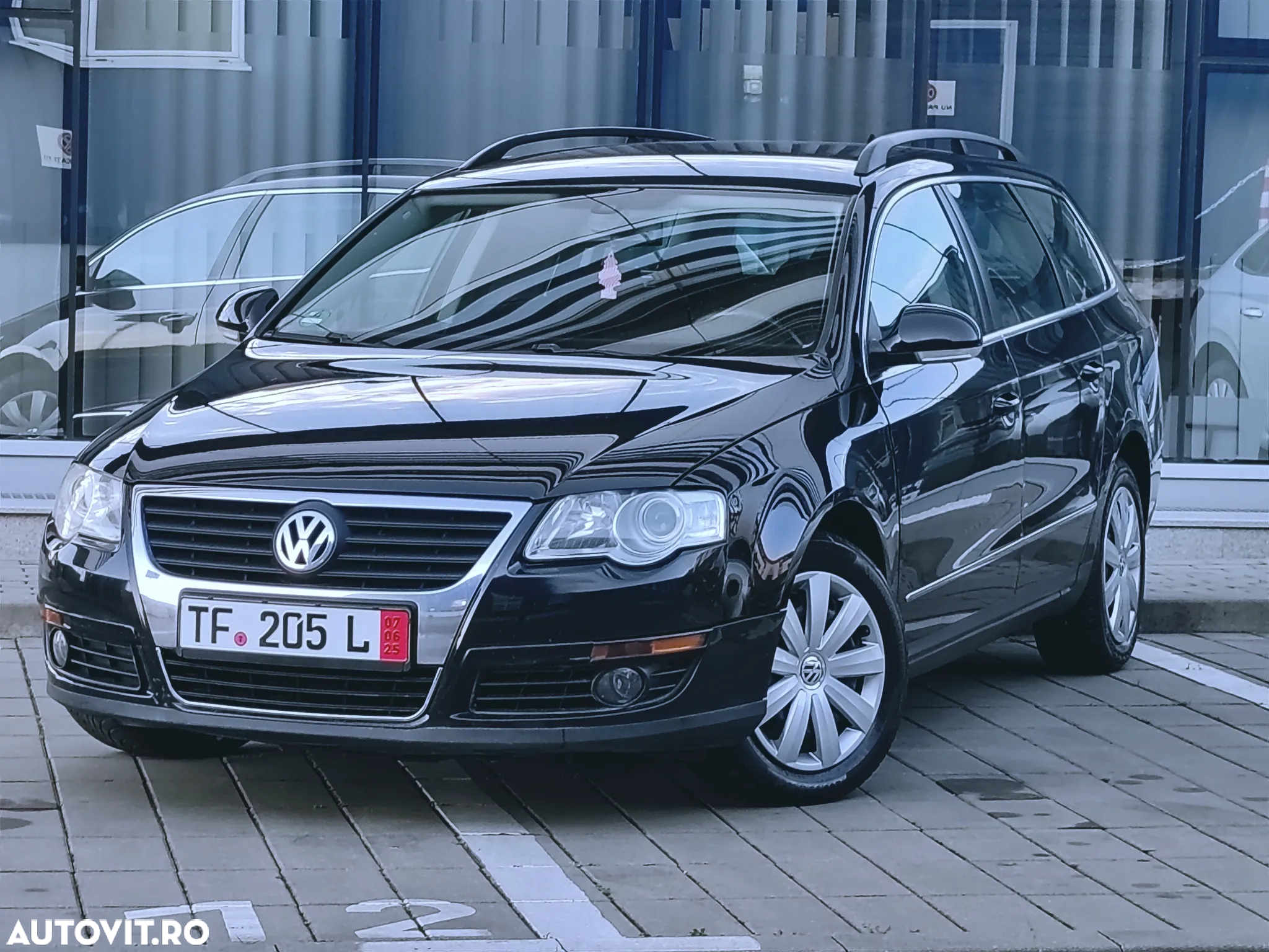 Volkswagen Passat Variant 2.0 TDI DPF DSG Comfortline - 2