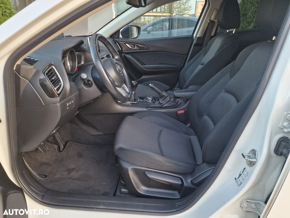 Mazda 3 SKYACTIV-D 150 Black Limited - 4