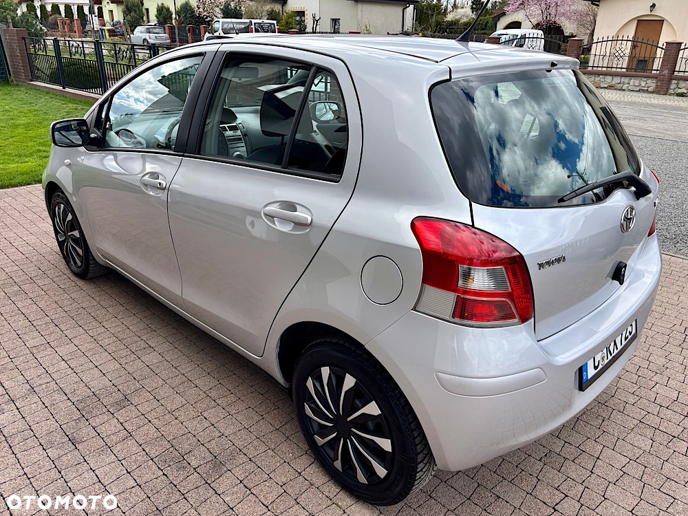 Toyota Yaris 1.33 Prestige - 18