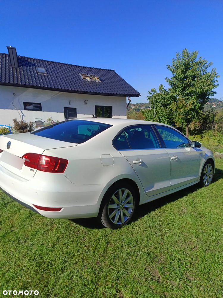 Volkswagen Jetta 1.4 TSI Highline - 3