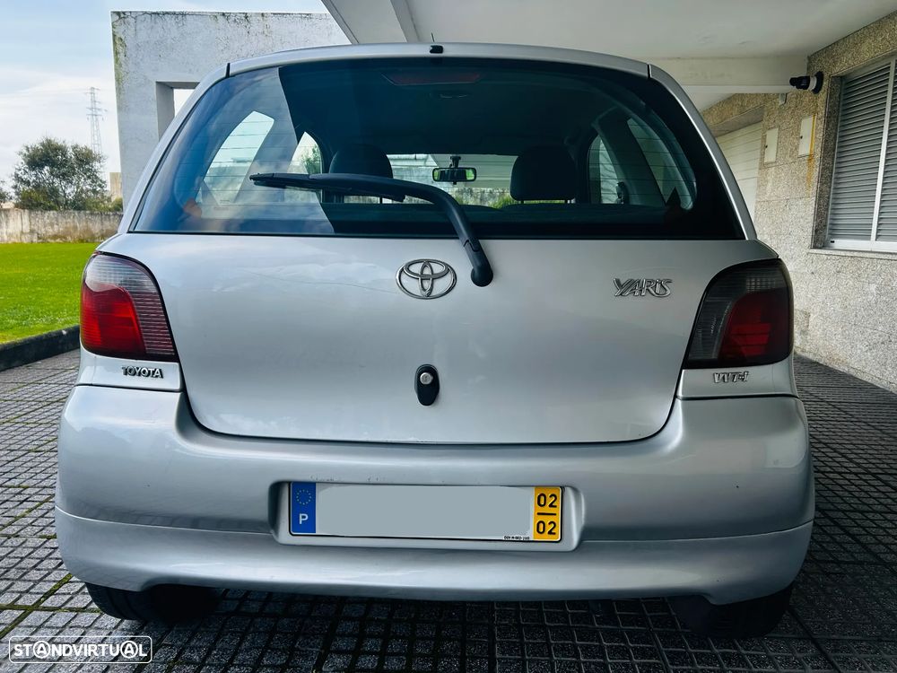 Toyota Yaris 1.0 Sol - 4