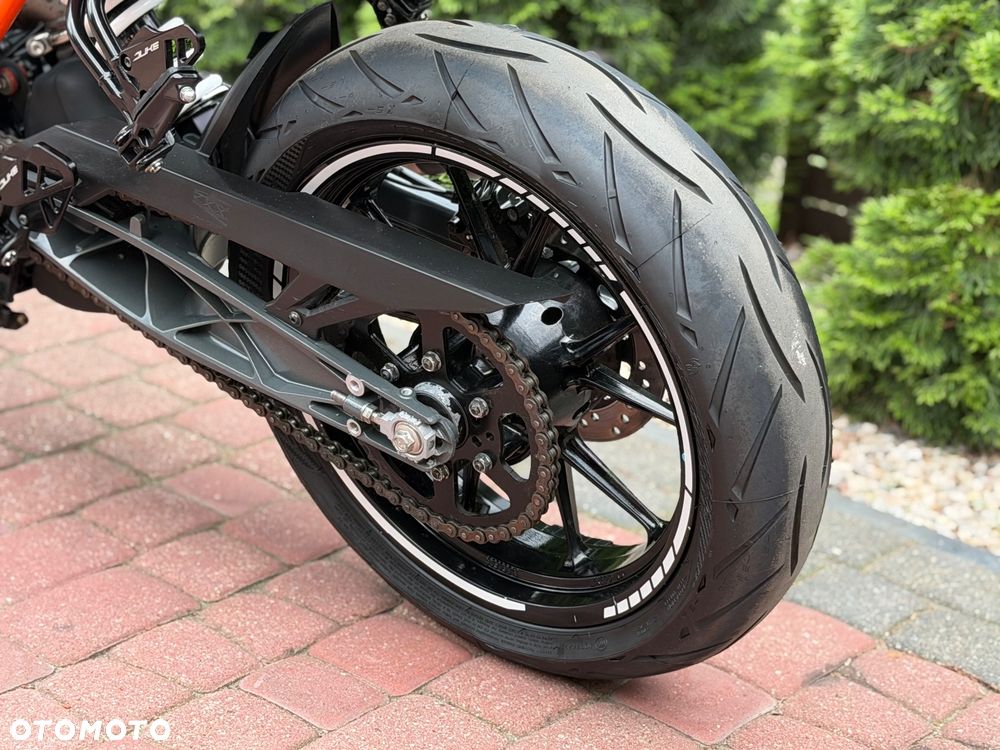 KTM Duke 125 - 21
