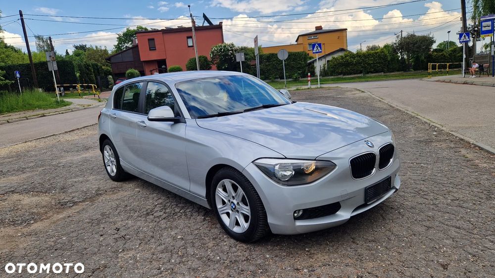 BMW Seria 1 118d Sport Line - 2