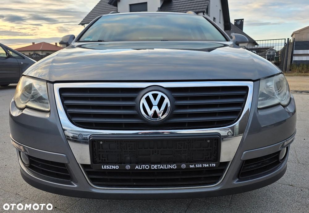 Volkswagen Passat 2.0 TDI DPF BlueMotion Technology Sportline - 3