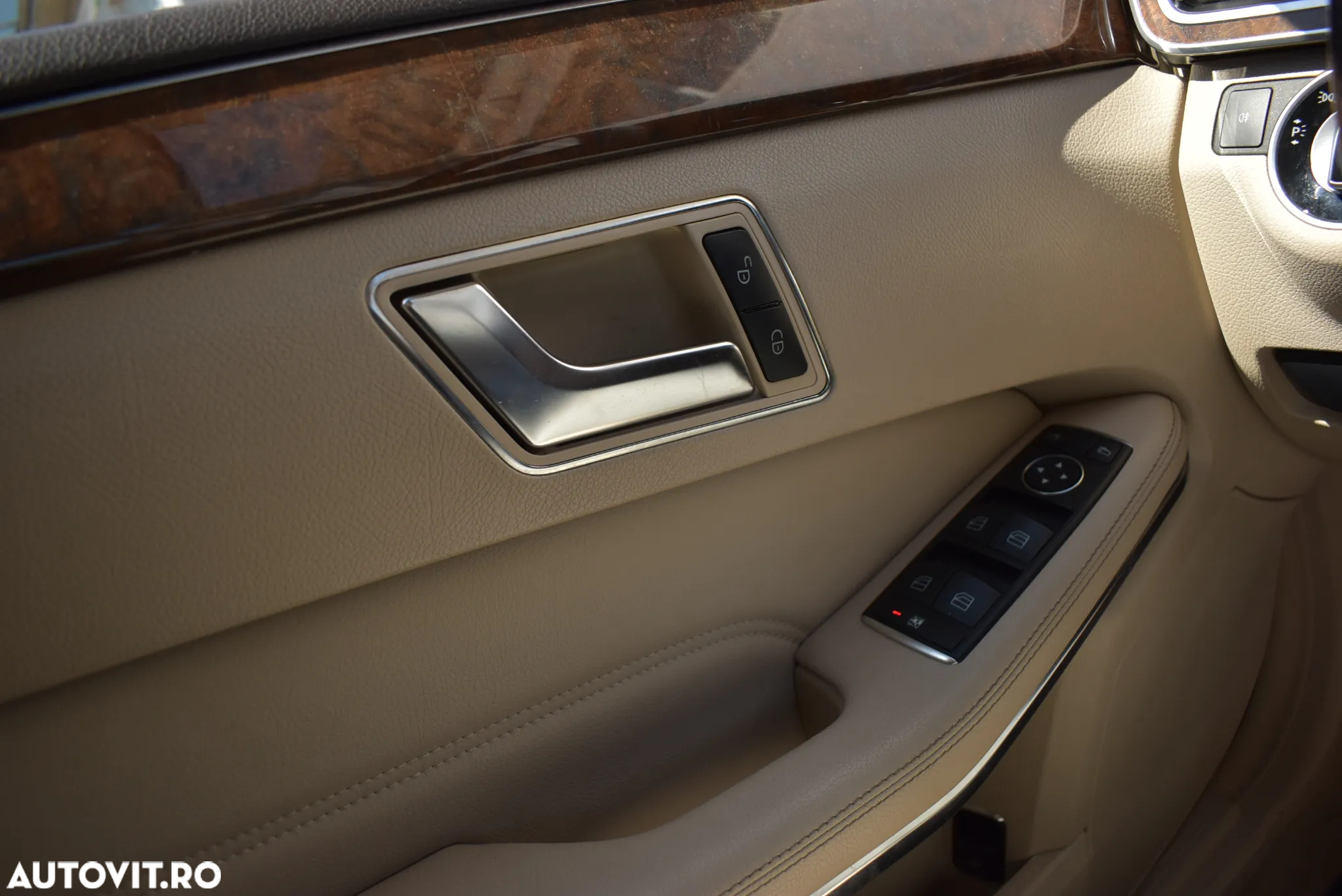 Mercedes-Benz E 250 CDI 4Matic - 13