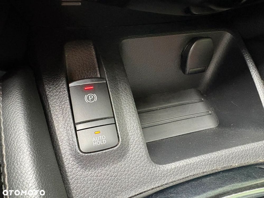 Nissan Qashqai 1.2 DIG-T N-Vision - 25
