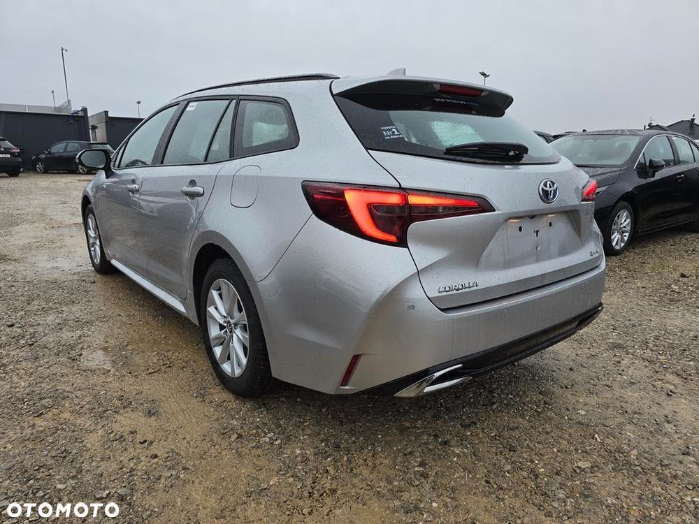 Toyota Corolla 1.8 Hybrid Comfort - 8