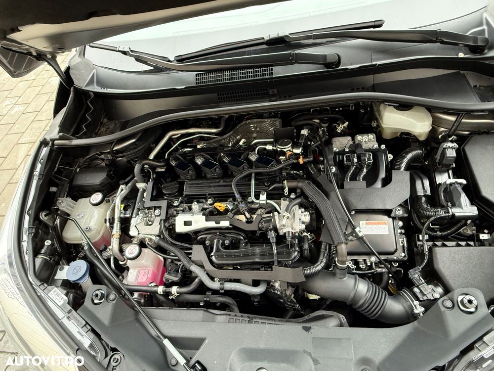 Toyota C-HR 2.0 Hybrid Team Deutschland - 37