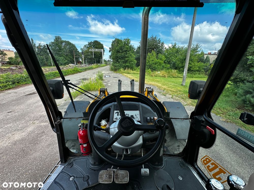 JCB 4cx - 16