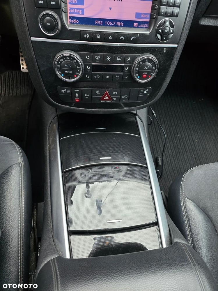 Mercedes-Benz Klasa R 320 CDI 4-Matic - 9